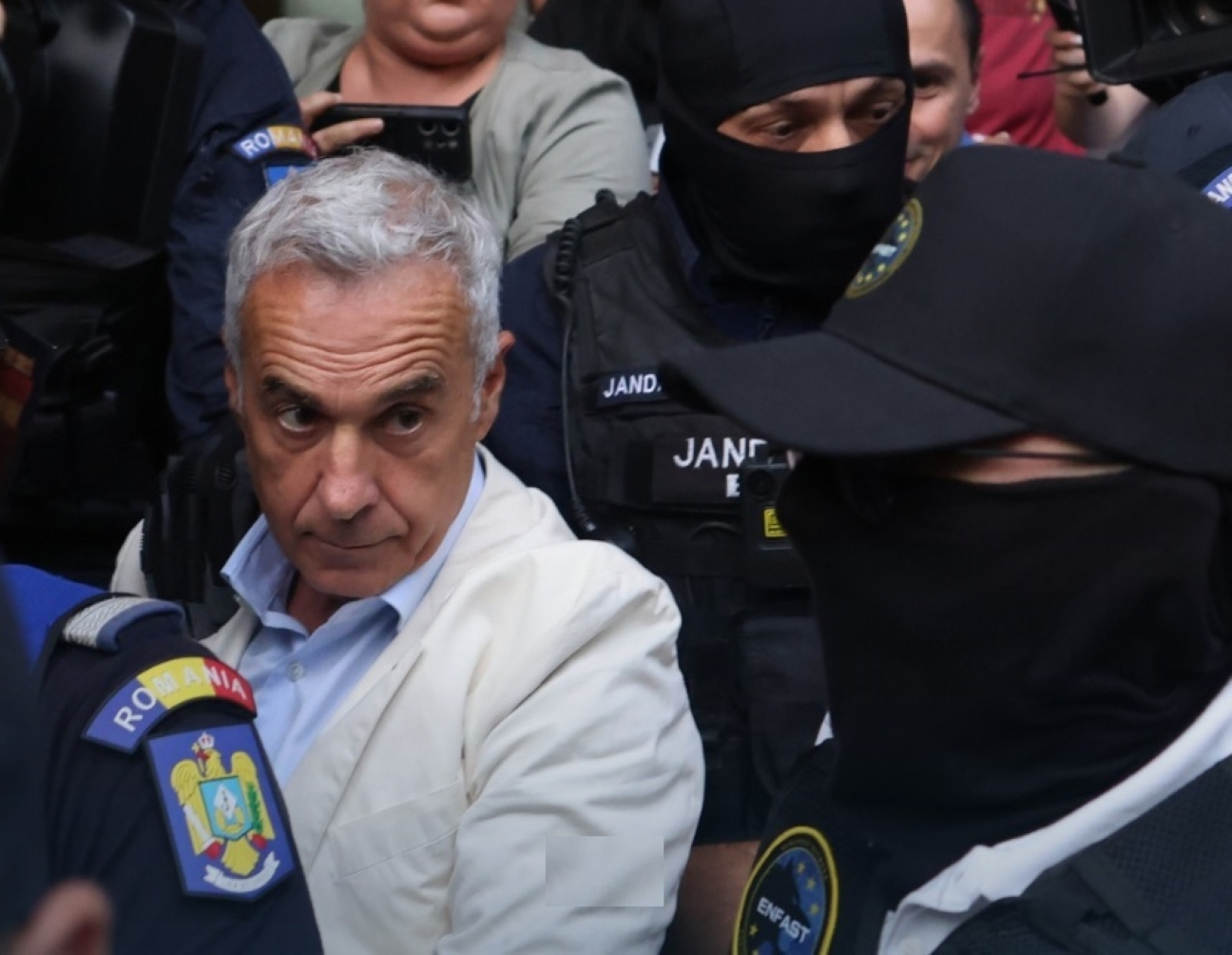 Casa lui Călin Georgescu din Mogoșoaia, pusă sub sechestru de DIICOT Măsura, în dosarul înșelăciunii de 1,1 milioane de euro